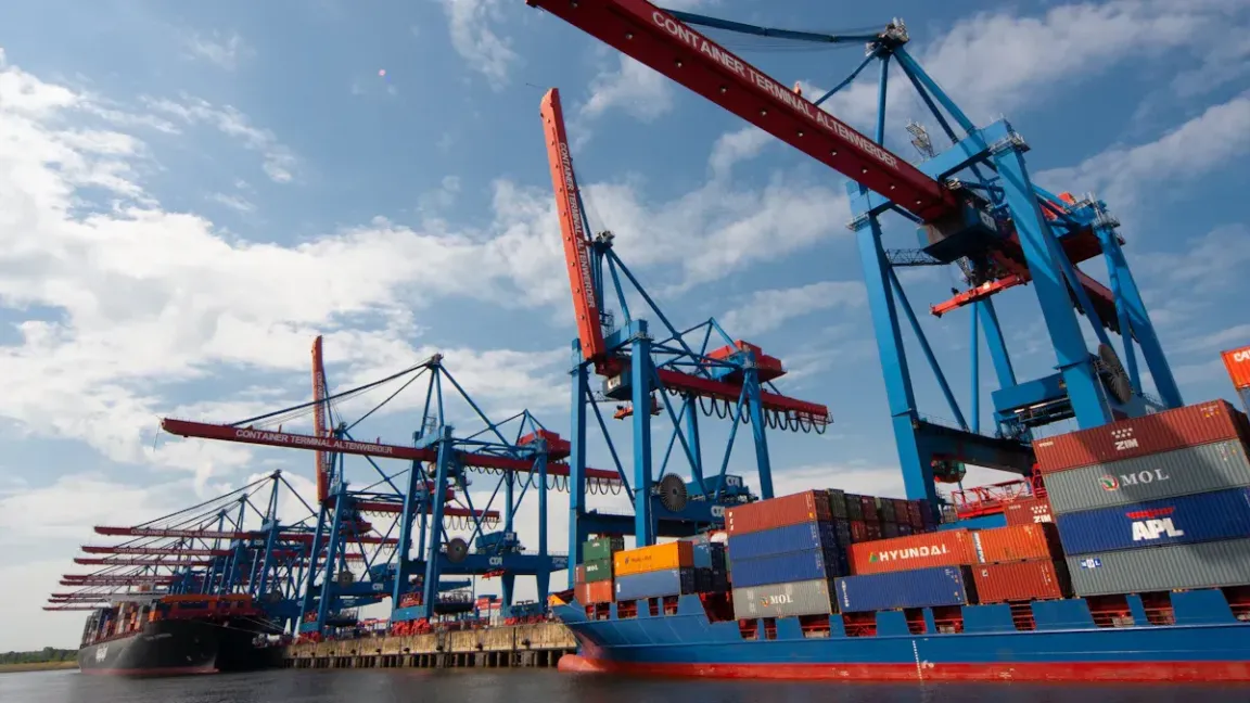 REF （reference) in Global Trade