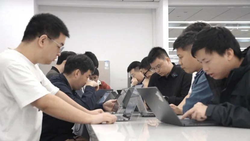 0与1之间的简单与极致：解码XTransfer大前端拓荒者的朴素哲学配图